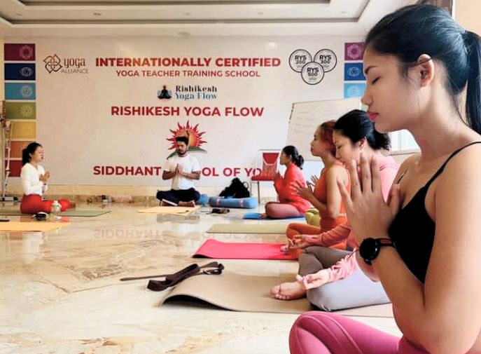 100 hour yoga teacher training in rishikesh